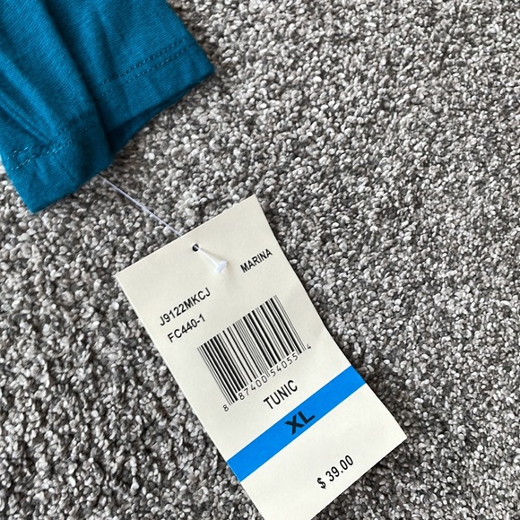 Teal Eyeshadow Tunic Top New XL top with lace inserts - Picture 2 of 8